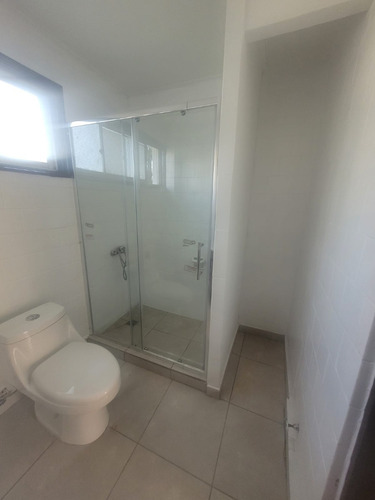 Cómoda Casa Recien Remodelada, Sector Residencial