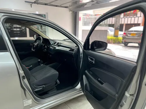 Suzuki Swift Dziere Mt 2023