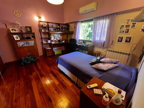 Venta Casa Chalet Adrogué Pileta Parque Permuta Apto Crédito