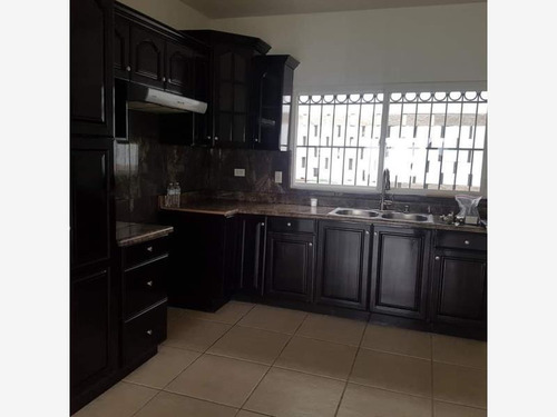 Imagen 2 de 12 de Casa Sola En Renta Puesta Del Sol