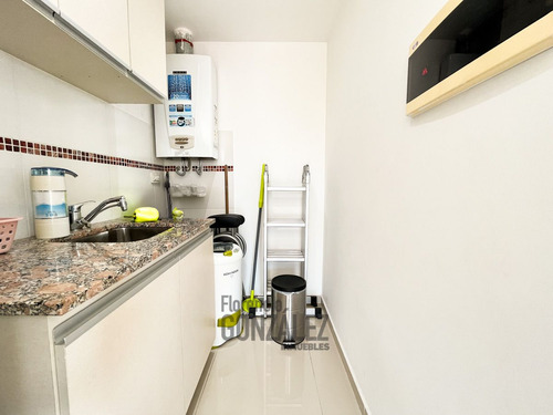 Departamento 4 Amb Con Cochera. 2 Baños. Piso Unico