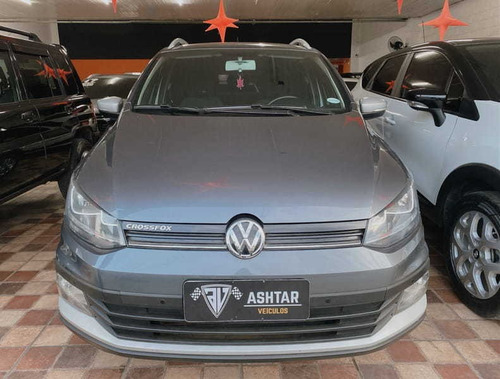 Imagem 2 de 13 de Volkswagen Crossfox 1.6 16v 2015