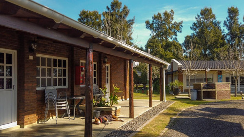 Edificio Comercial / Complejo Turístico En Venta Gualeguaychu