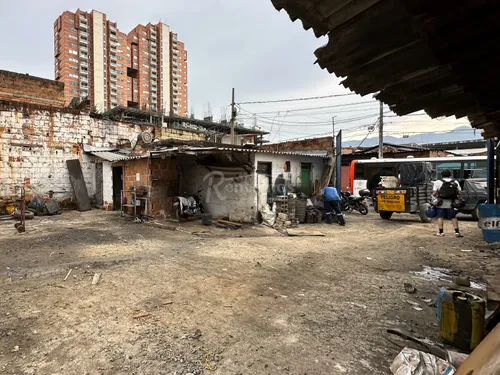 Local En Arriendo En Naranjal. Cod A776165