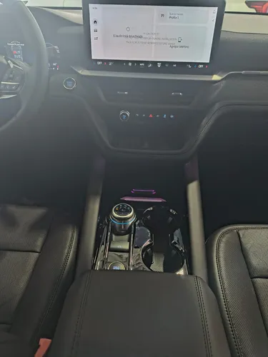 Ford Explorer Platinum 2025