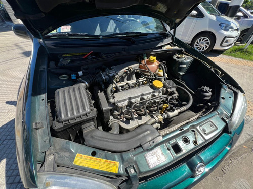 Chevrolet Corsa 1.6 Gl Aa Dh