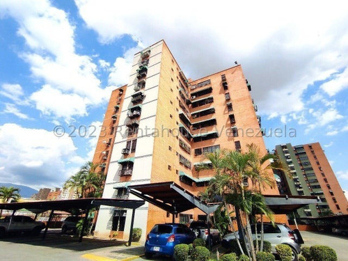 Yilmer Salazar Vende Apartamento En Urbanización Base Aragua En Maracay 24-8334 Yjs