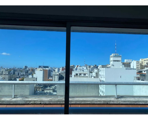 Imagen 3 de 10 de Moderna Oficina En Torre De Los Profesionales. Alquiler. Centro