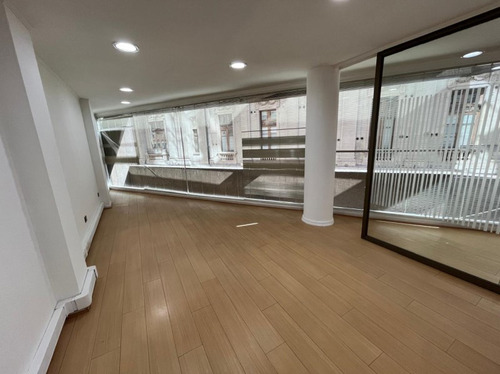Se Vende Gran Oficina Con 7 Privados Y Salón En El Centro