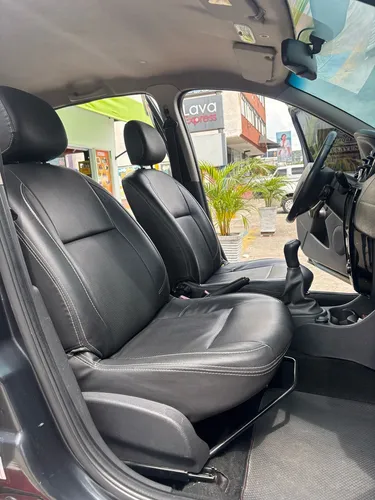 Renault Sandero Stepway Dynamique 1.6 Mt
