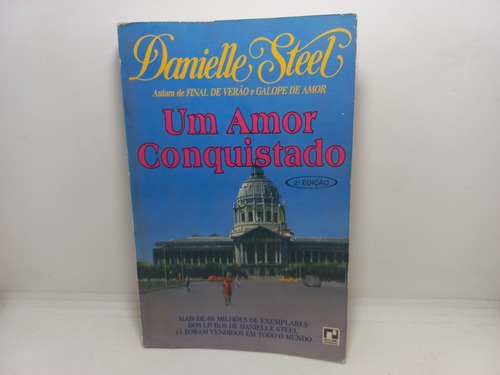 Livro - Um Amor Conquistado - Danielle Steel 