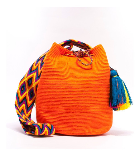 Mochila Wayuu Unicolor Naranja - Grande Con Pompones