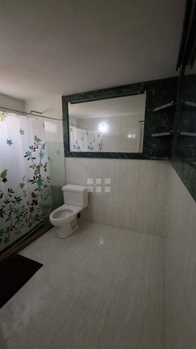 Amplio Townhouse En Venta - Laguna Blanca Ii - Nueva Barcelona