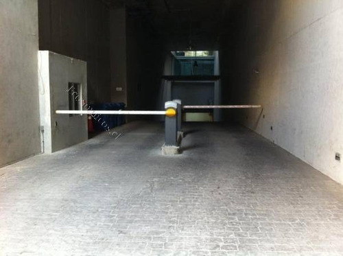 Imagen 1 de 1 de Arriendo De Estacionamientos Amunategui 232
