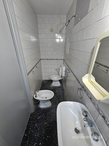 Oportunidad Excelente Ph 3amb En Venta Liniers Barrio Naon