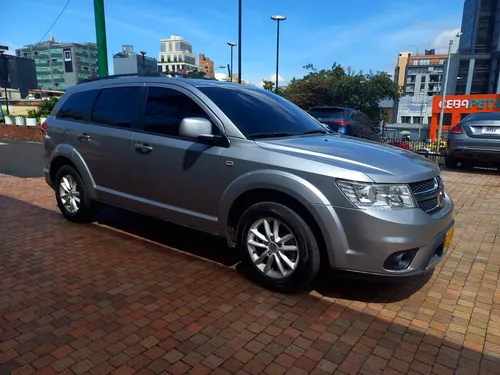 Dodge Journey 2.4 Sxt Fl Aut 7 PASAJEROS