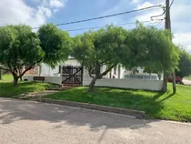 Comprar Venta De Casa, Esquinera, Maldonado, Venta, 3 Dormitorios, Impecable Estado, Acepta Financiacion