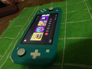 Nintendo Switch Lite Usado