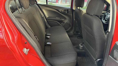 Fiat Cronos 1.3 Drive Flex 4p