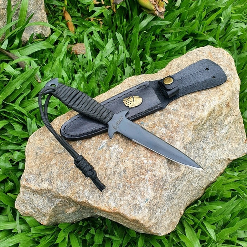Punhal Tático Militar Elmo Black Todo Preto Cabo Em Paracord