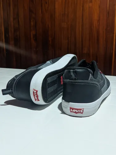 Vans sales numero 47