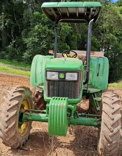 Trator John Deere 5055 E Ano 2017