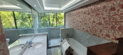 Magnífico Departamento Duplex Con Precioso Jardin Amplitud