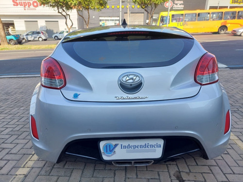 Imagem 8 de 13 de Veloster 1.6 16v 140cv Aut.