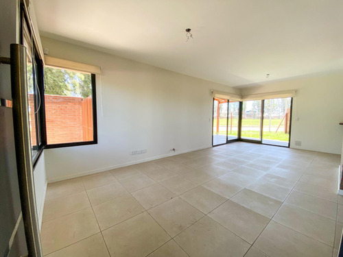 Condo Del Pinar - Dúplex Dos Dormitorios En Venta En General Lagos