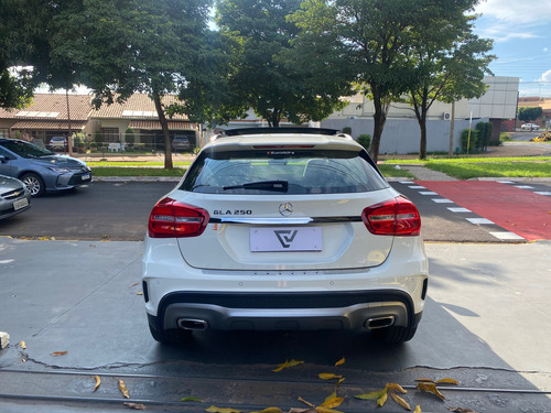 Mercedes-Benz Classe GLA 2.0 Sport Turbo 5p