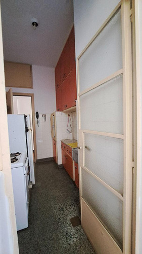 Venta 3 Ambientes Con Dependencia En Balvanera