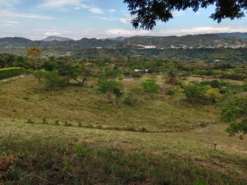 Linda Finca Que Hace Parte De Una Mas Grande, Para Inversionista Es Sub Urbana