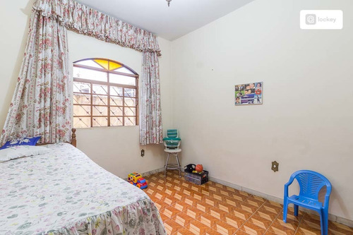 Imagem 11 de 15 de Venda De Casa Com 414m² E 9 Quartos - 13423