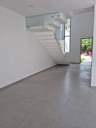 Casa Con Doble Altura, Piscina , En Privada Zendera, Con Amenidades, Mod Alora A
