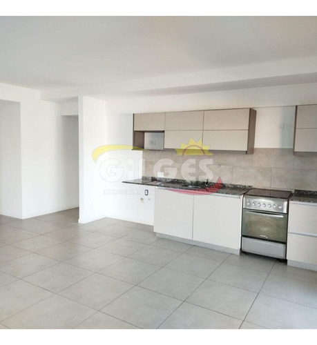 Alquiler Departamento 2 Amb. En Ituzaingó Con Cochera