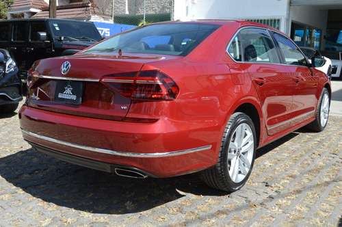 Volkswagen Passat 2018 V6 Rojo