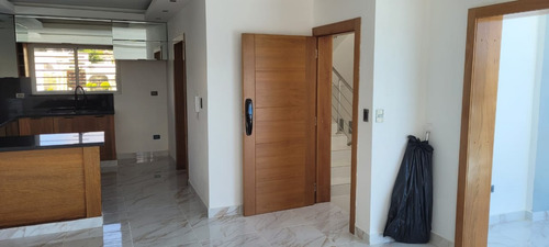 Apartamento Moderno Y Elegante En Nagua, (titulo Disponible Para Financiamiento)
