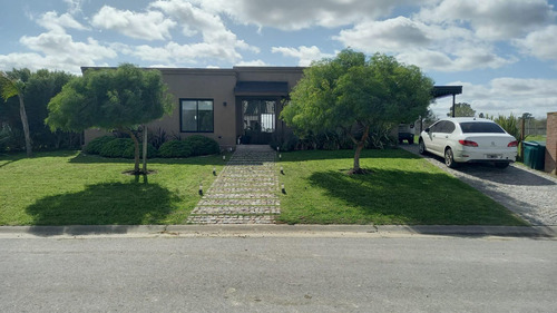 Casa A La Venta En San Sebastián, Escobar