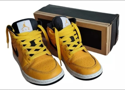 Jordan Retro Amarilla (Usado)
