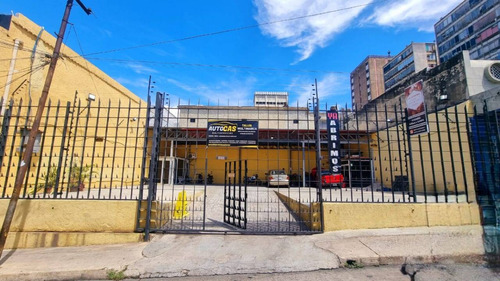 191873 Am* Venta Terreno Comercial Con Bienhechuria, Av. Cedeño, Valencia