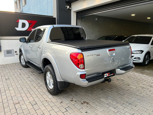 Mitsubishi L200 Triton 3.2 HPE 4X4 CD 16V TURBO INTERCOOLER DIESEL 4P AUTOMÁTICO
