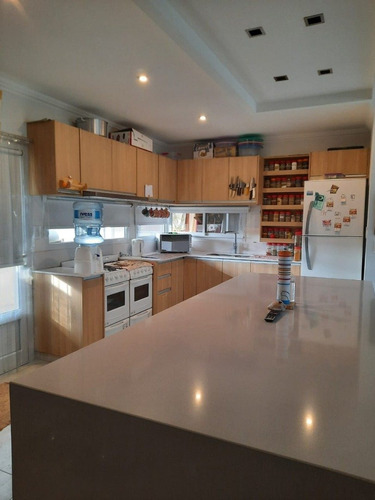 Imagen 8 de 18 de Casa Cinco Ambientes