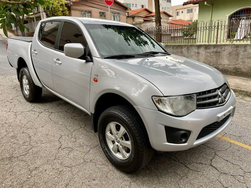 Imagem 2 de 13 de L200 Triton Glx 4x4 Cambio Manual