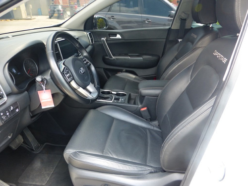 Kia New Sportage Zenith At 2000cc 4x4