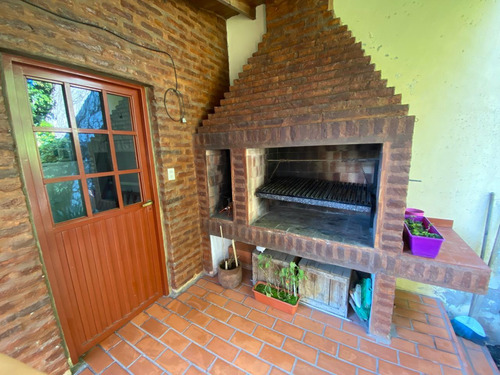 Casa De 5 Ambientes En Ciudadela