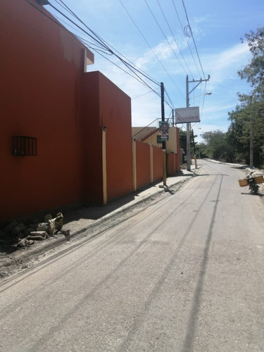 Se Vende Motel Operando Con Buen Nivel De Ingresos En Hatillo San Cristobal, Rep Dom