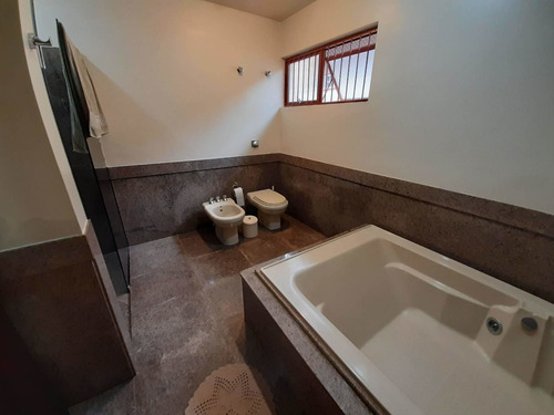 Imagem 26 de 30 de Casa Terrea À Venda - 4 Quartos - Móveis Podem Ser Negociados - Próxima Da Maringá - Champagnat, Londrina, Pr - Pr - Ca1344_gprdo
