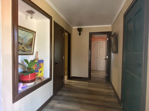 Oportunidad. Vende Dueño. Hermosa Casa Familiar Sector Haras