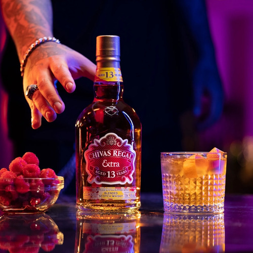Whisky Chivas Regal Extra Estuche + Miniaturas Para Regalo