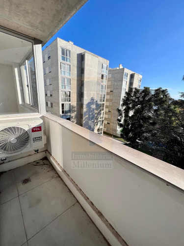 Imagen 10 de 18 de Alquiler Apartamento 1 Dormitorio Nostrum Plaza Tres Cruces